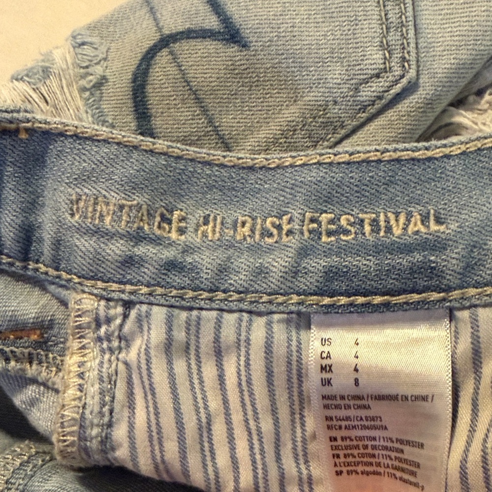 American Eagle Outfitters Light Blue Ripped Jean Shorts - Picture 4 of 7